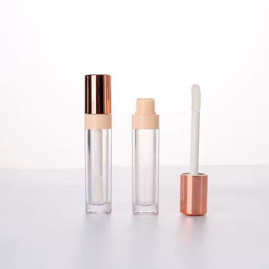 Conteneurs et emballages de brillant à lèvres cosmétiques de couleur personnalisée de vente chaude Tubes de brillant à lèvres en plastique pour biberons